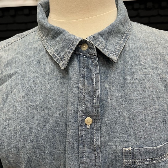 Gap Denim NWTS Denim Button Down Shirt - Picture 2 of 8